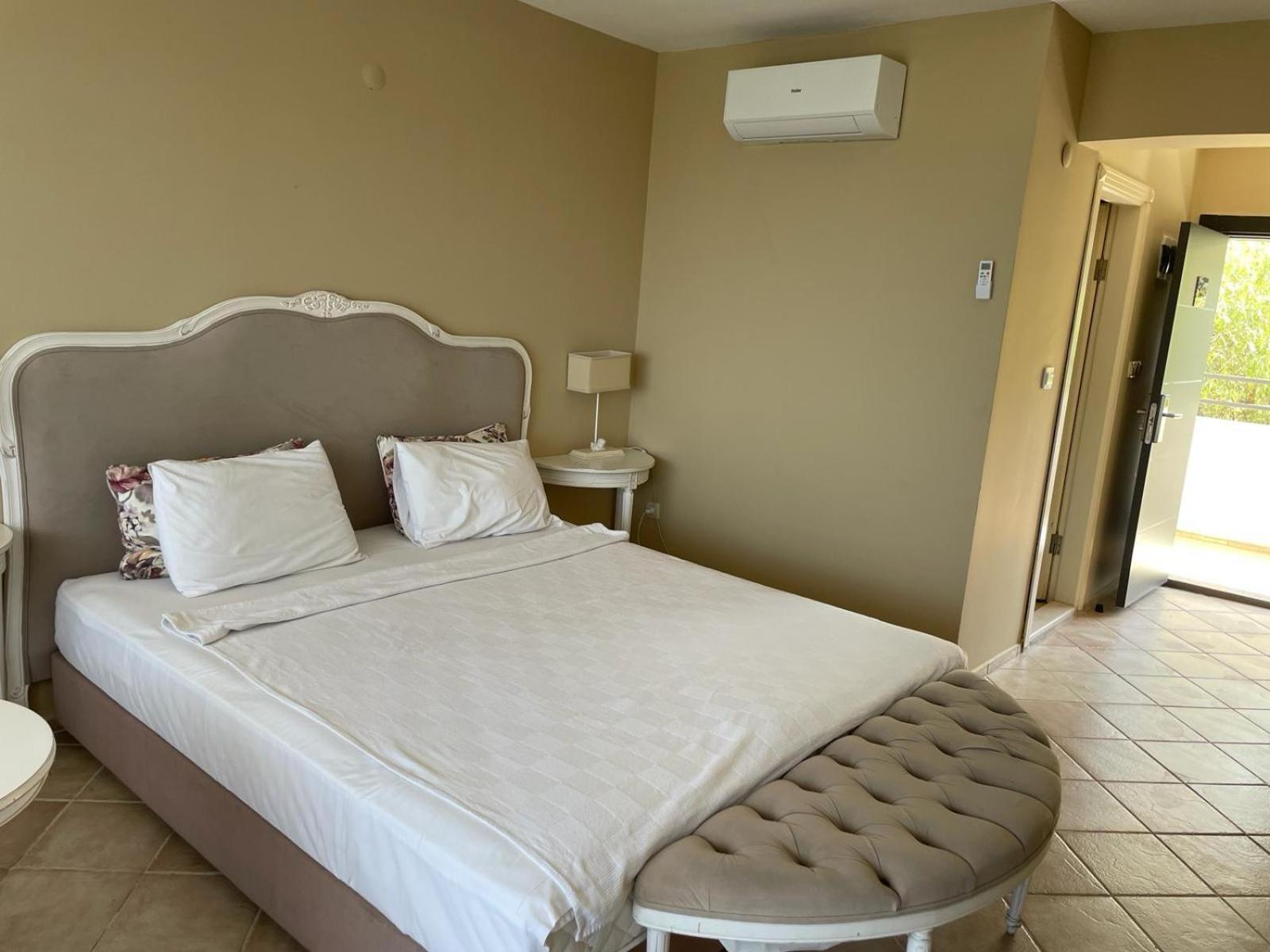 Hotel Carina Kusadası Extérieur photo
