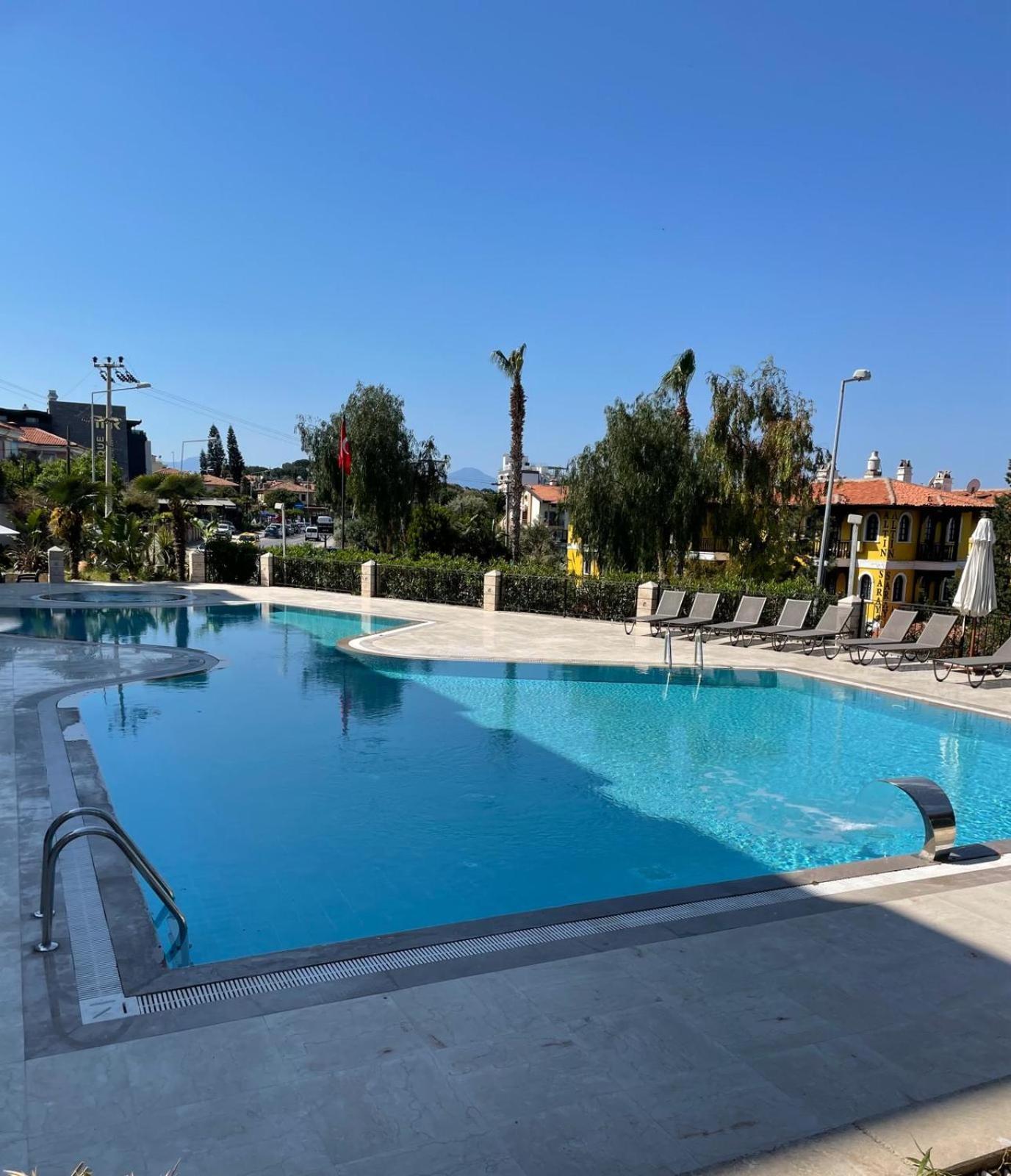 Hotel Carina Kusadası Extérieur photo