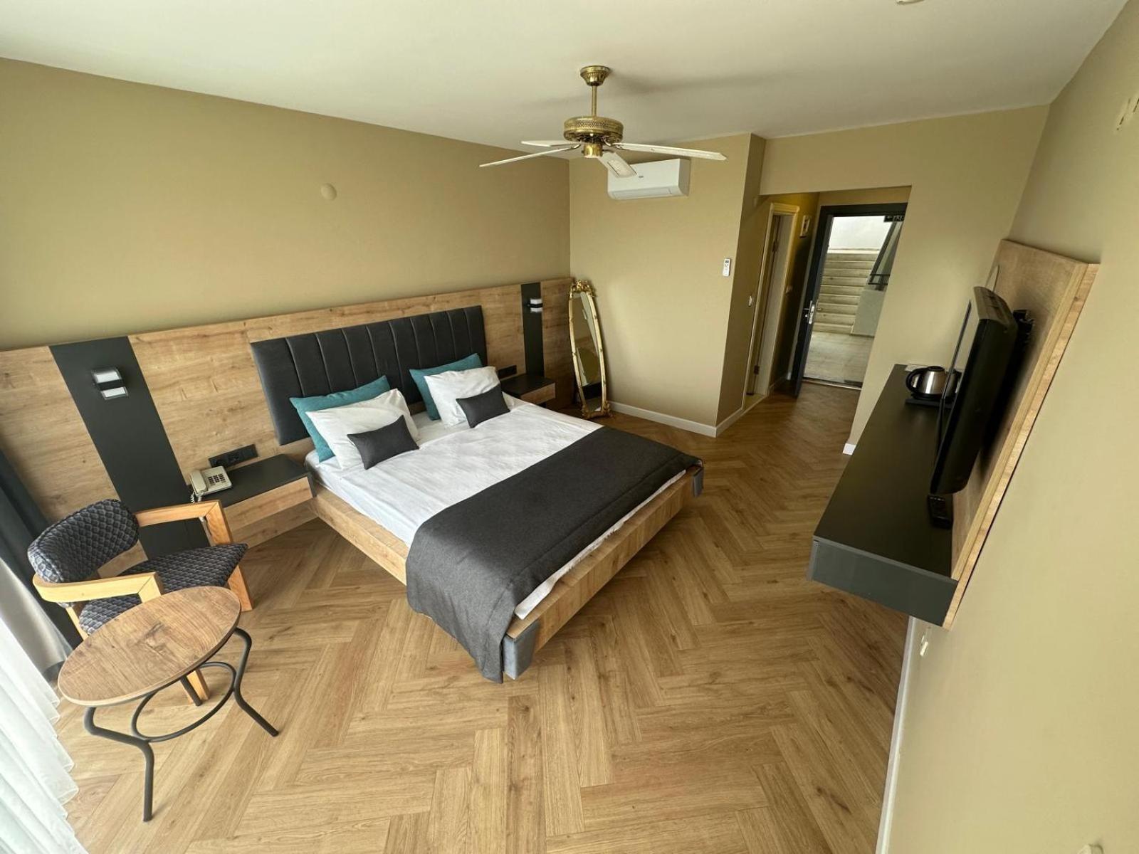 Hotel Carina Kusadası Extérieur photo