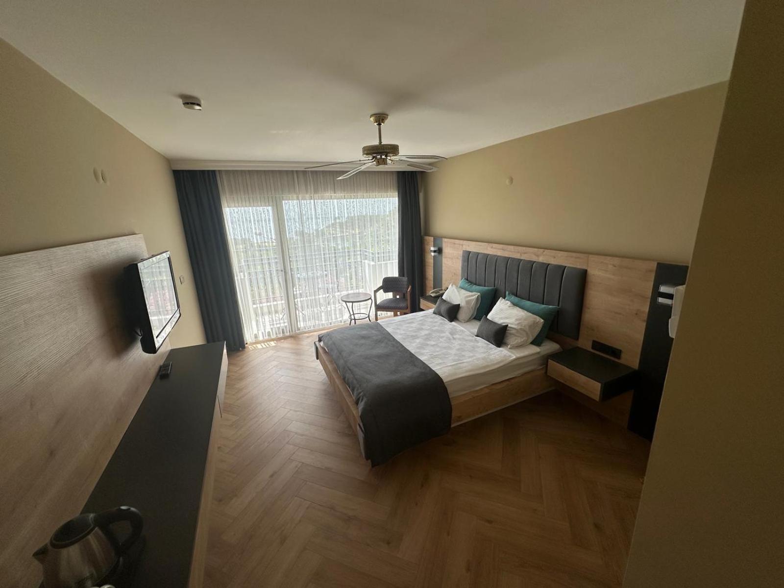 Hotel Carina Kusadası Extérieur photo