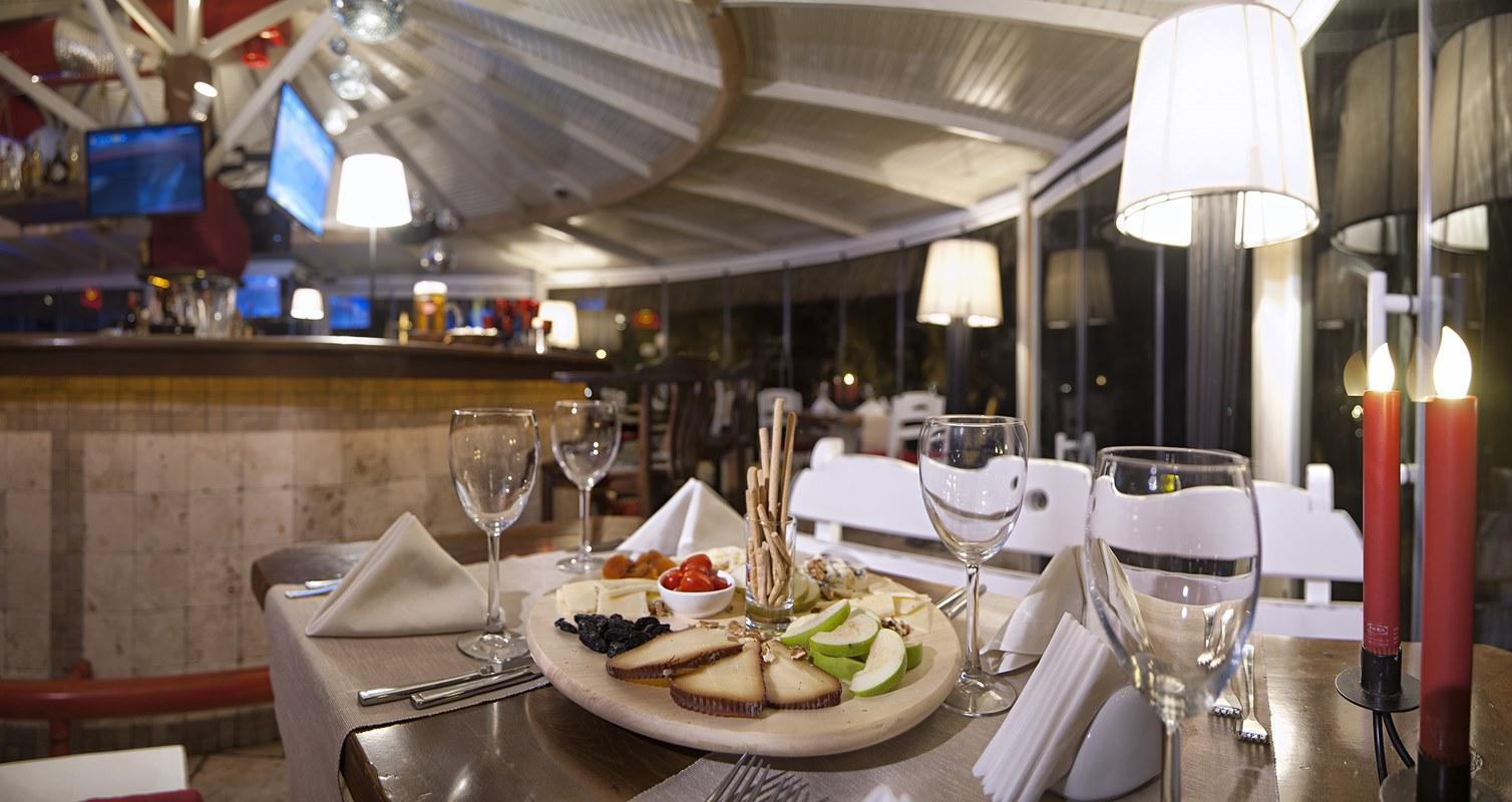 Hotel Carina Kusadası Extérieur photo