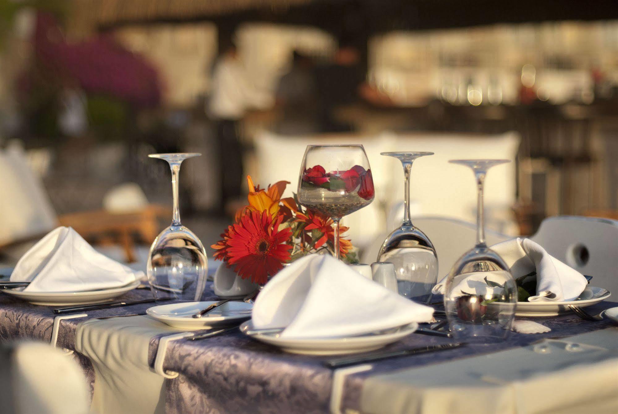 Hotel Carina Kusadası Extérieur photo