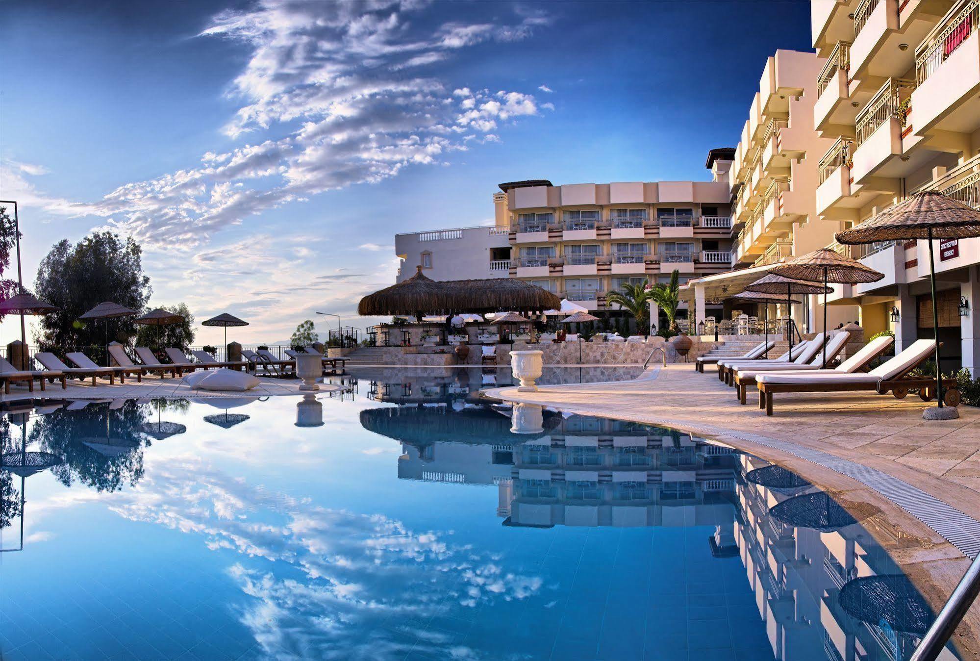 Hotel Carina Kusadası Extérieur photo
