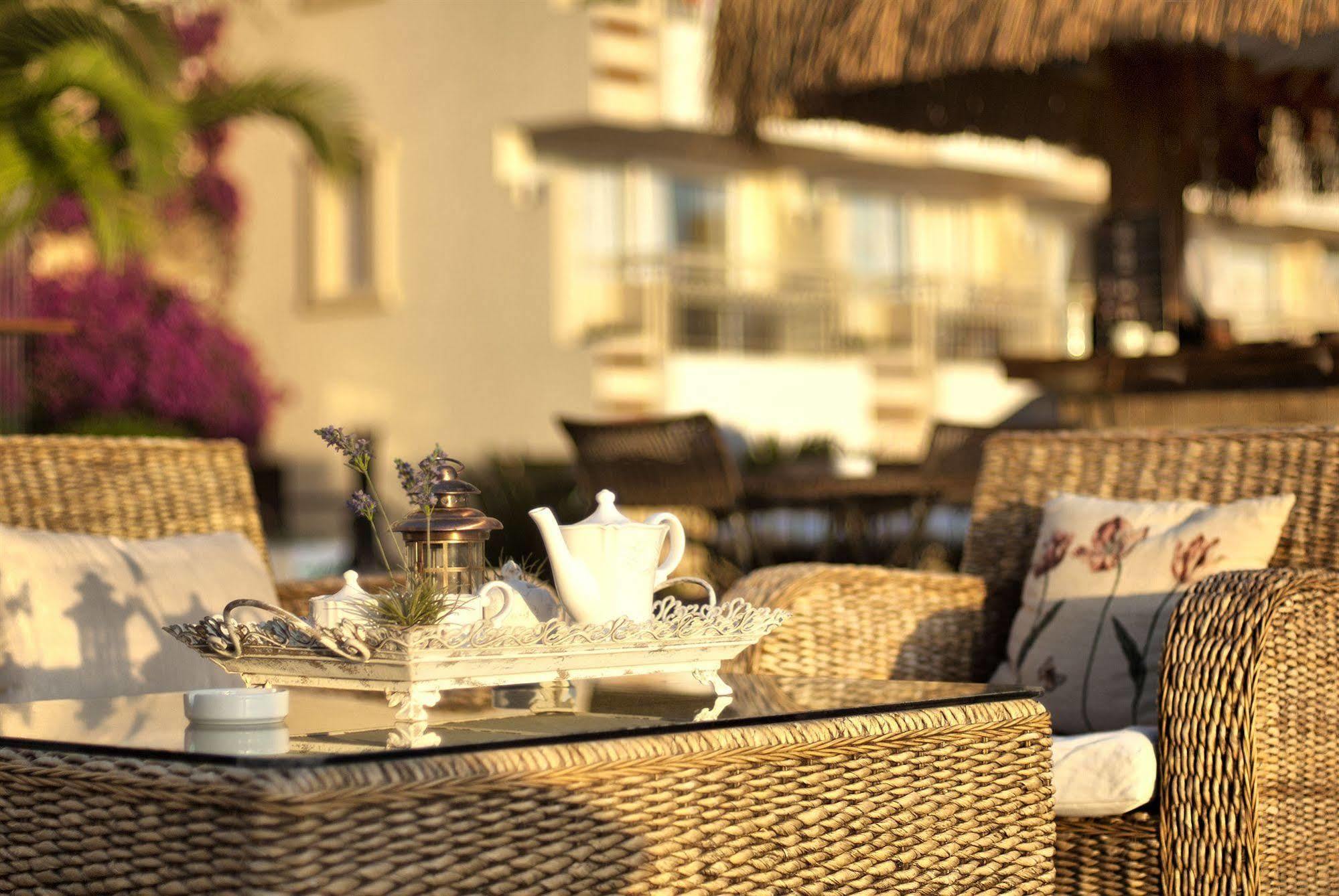 Hotel Carina Kusadası Extérieur photo