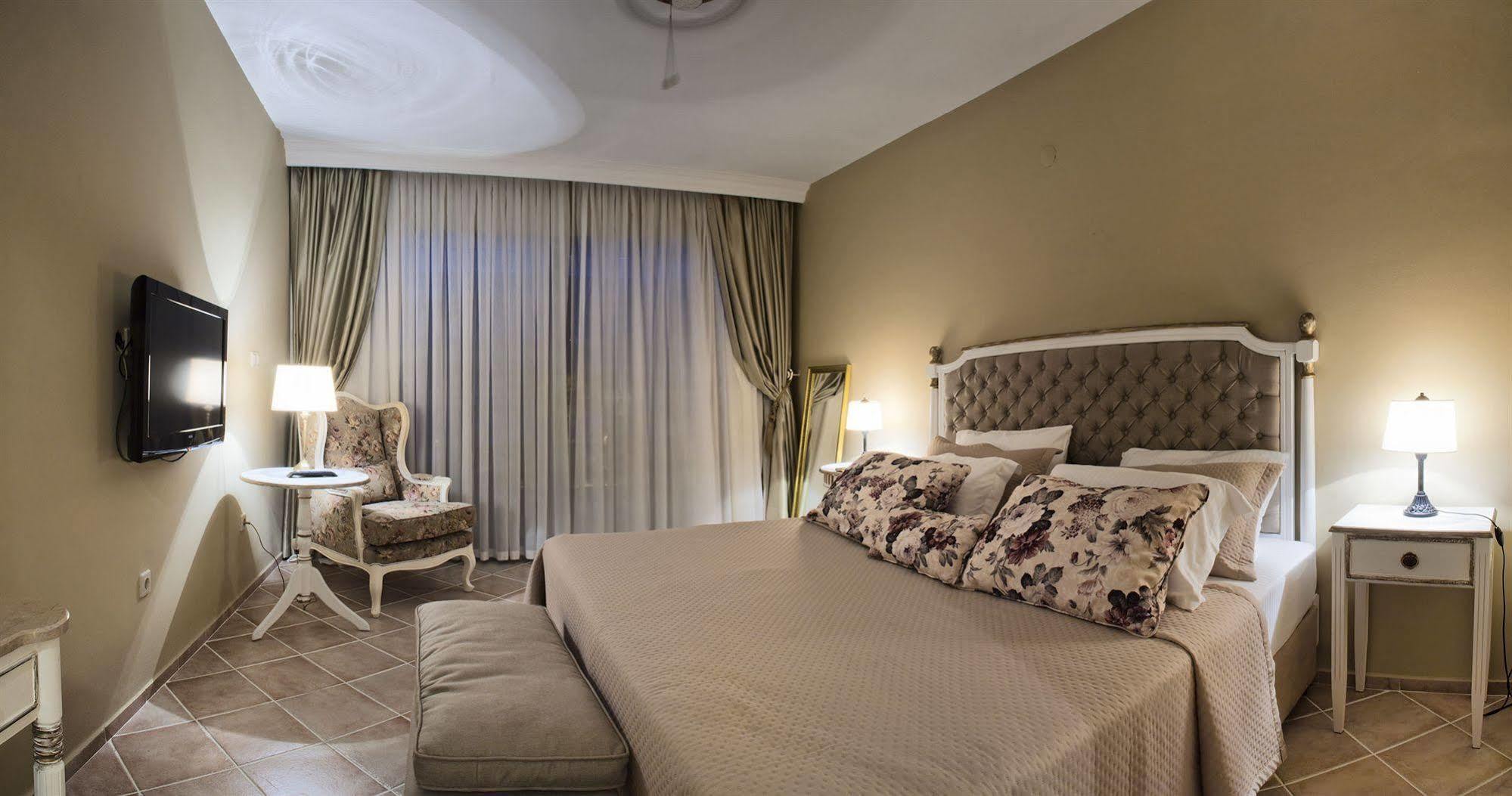 Hotel Carina Kusadası Extérieur photo